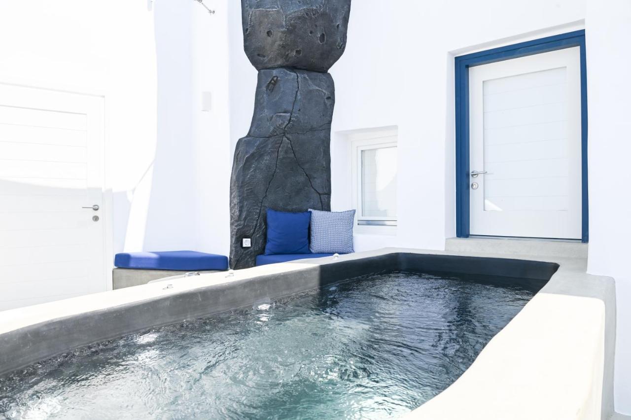 Three Bells Suites Firostefani Zewnętrze zdjęcie
